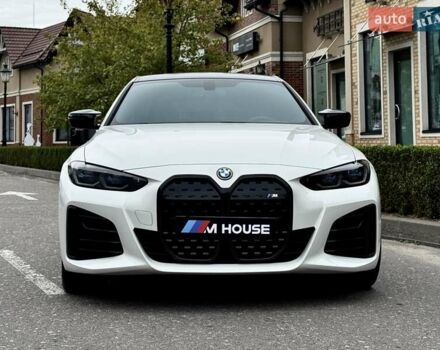 Белый БМВ i4, объемом двигателя 0 л и пробегом 45 тыс. км за 55900 $, фото 4 на Automoto.ua