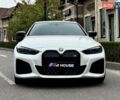 Белый БМВ i4, объемом двигателя 0 л и пробегом 45 тыс. км за 55900 $, фото 4 на Automoto.ua