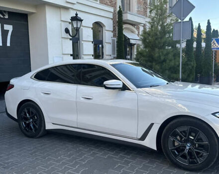 Белый БМВ i4, объемом двигателя 0 л и пробегом 33 тыс. км за 34500 $, фото 24 на Automoto.ua
