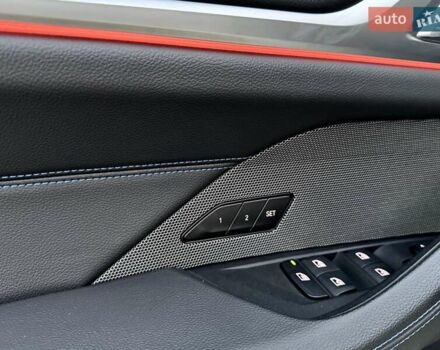 Белый БМВ i4, объемом двигателя 0 л и пробегом 45 тыс. км за 55900 $, фото 27 на Automoto.ua