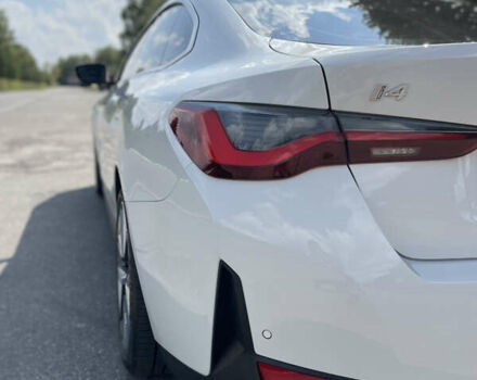 Білий БМВ i4, об'ємом двигуна 0 л та пробігом 31 тис. км за 35500 $, фото 19 на Automoto.ua