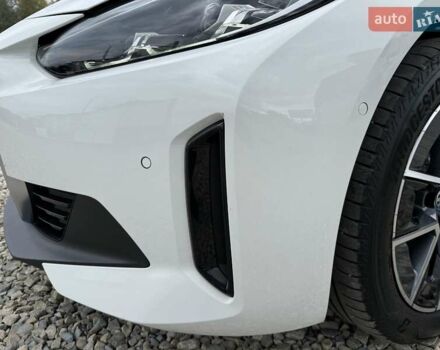 Белый БМВ i4, объемом двигателя 0 л и пробегом 31 тыс. км за 34900 $, фото 14 на Automoto.ua