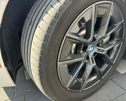 БМВ i4 2023 у Тернополі на Automoto.ua Білий БМВ i4, об'ємом двигуна 0 л та пробігом 25 тис. км за 35999 $, фото 7 на Automoto.ua