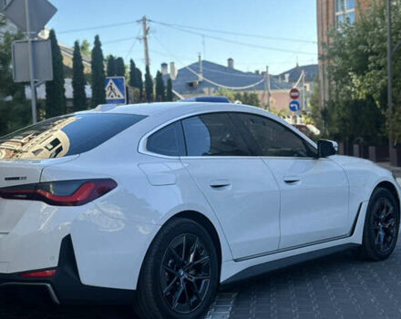 Белый БМВ i4, объемом двигателя 0 л и пробегом 33 тыс. км за 34500 $, фото 21 на Automoto.ua