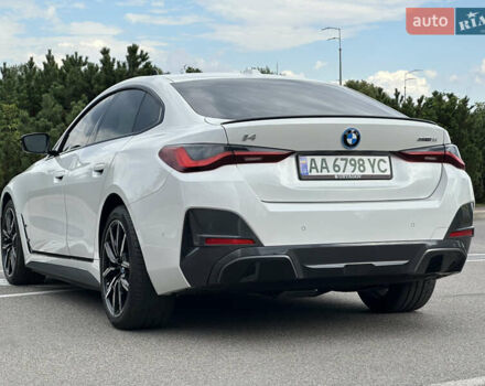 Белый БМВ i4, объемом двигателя 0 л и пробегом 20 тыс. км за 36999 $, фото 11 на Automoto.ua