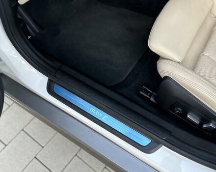 Белый БМВ i4, объемом двигателя 0 л и пробегом 10 тыс. км за 36000 $, фото 16 на Automoto.ua
