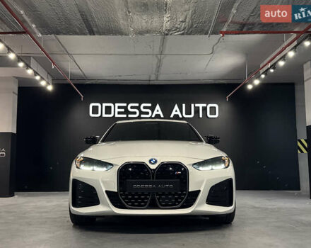Белый БМВ i4, объемом двигателя 0 л и пробегом 3 тыс. км за 51500 $, фото 2 на Automoto.ua