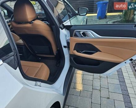 Белый БМВ i4, объемом двигателя 0 л и пробегом 10 тыс. км за 36800 $, фото 17 на Automoto.ua
