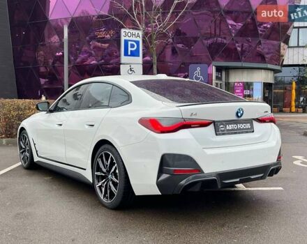 Белый БМВ i4, объемом двигателя 0 л и пробегом 20 тыс. км за 35990 $, фото 4 на Automoto.ua
