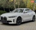 Белый БМВ i4, объемом двигателя 0 л и пробегом 42 тыс. км за 34900 $, фото 4 на Automoto.ua