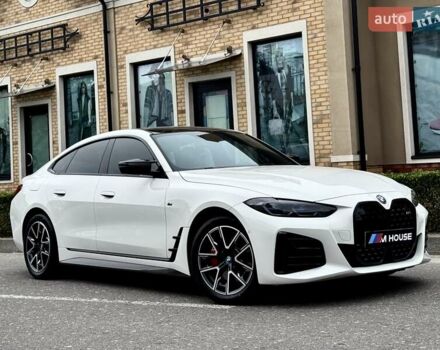 Белый БМВ i4, объемом двигателя 0 л и пробегом 45 тыс. км за 55900 $, фото 3 на Automoto.ua