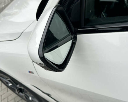 Белый БМВ i4, объемом двигателя 0 л и пробегом 45 тыс. км за 42250 $, фото 5 на Automoto.ua