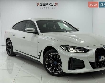 Белый БМВ i4, объемом двигателя 0 л и пробегом 11 тыс. км за 40900 $, фото 1 на Automoto.ua