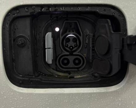 Белый БМВ i4, объемом двигателя 0 л и пробегом 30 тыс. км за 38500 $, фото 24 на Automoto.ua