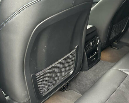 Белый БМВ i4, объемом двигателя 0 л и пробегом 45 тыс. км за 42250 $, фото 6 на Automoto.ua