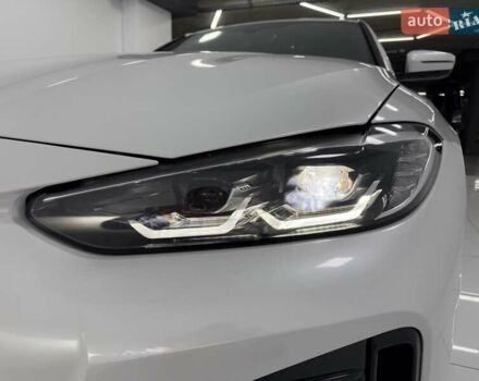 Белый БМВ i4, объемом двигателя 0 л и пробегом 11 тыс. км за 40900 $, фото 11 на Automoto.ua