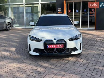 БМВ i4 2023 в Днепре (Днепропетровске) на Automoto.ua Белый БМВ i4, объемом двигателя 0 л и пробегом 25 тыс. км за 42999 $, фото 1 на Automoto.ua