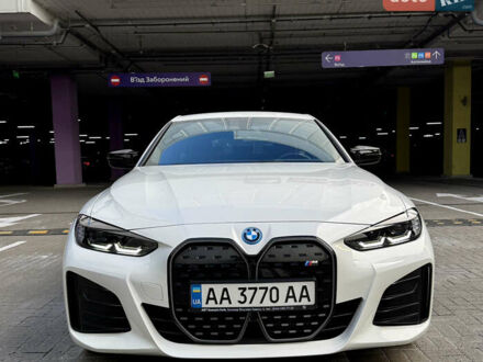 Белый БМВ i4, объемом двигателя 0 л и пробегом 35 тыс. км за 53200 $, фото 1 на Automoto.ua
