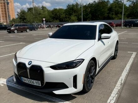 Білий БМВ i4, об'ємом двигуна 0 л та пробігом 51 тис. км за 35000 $, фото 1 на Automoto.ua