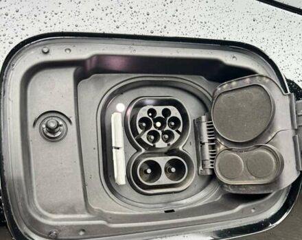 Черный БМВ i4, объемом двигателя 0 л и пробегом 92 тыс. км за 39000 $, фото 24 на Automoto.ua