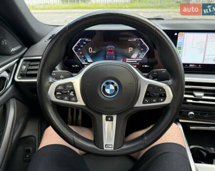 Черный БМВ i4, объемом двигателя 0 л и пробегом 31 тыс. км за 39900 $, фото 32 на Automoto.ua
