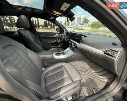 Черный БМВ i4, объемом двигателя 0 л и пробегом 31 тыс. км за 39900 $, фото 43 на Automoto.ua