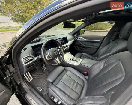 Черный БМВ i4, объемом двигателя 0 л и пробегом 31 тыс. км за 39900 $, фото 28 на Automoto.ua