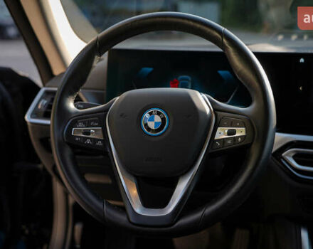 Черный БМВ i4, объемом двигателя 0 л и пробегом 68 тыс. км за 45000 $, фото 15 на Automoto.ua