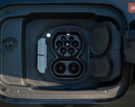 Черный БМВ i4, объемом двигателя 0 л и пробегом 68 тыс. км за 45000 $, фото 18 на Automoto.ua