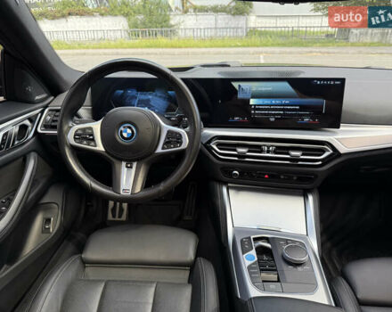 Черный БМВ i4, объемом двигателя 0 л и пробегом 31 тыс. км за 39900 $, фото 46 на Automoto.ua