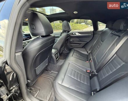 Черный БМВ i4, объемом двигателя 0 л и пробегом 31 тыс. км за 39900 $, фото 40 на Automoto.ua