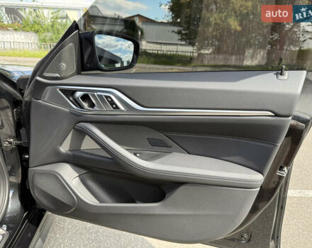 Черный БМВ i4, объемом двигателя 0 л и пробегом 31 тыс. км за 39900 $, фото 45 на Automoto.ua