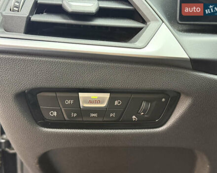 Черный БМВ i4, объемом двигателя 0 л и пробегом 65 тыс. км за 21900 $, фото 43 на Automoto.ua