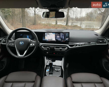 Чорний БМВ i4, об'ємом двигуна 0 л та пробігом 70 тис. км за 34990 $, фото 8 на Automoto.ua