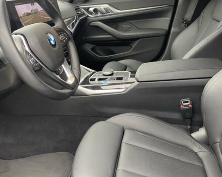 Черный БМВ i4, объемом двигателя 0 л и пробегом 7 тыс. км за 38200 $, фото 30 на Automoto.ua