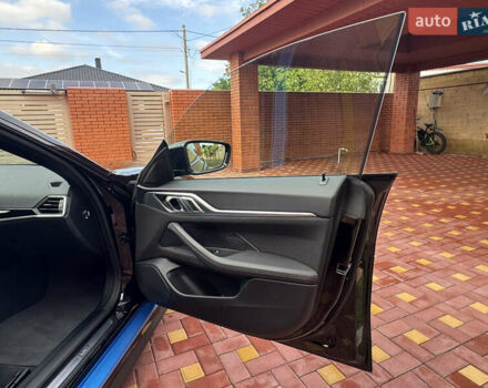 Чорний БМВ i4, об'ємом двигуна 0 л та пробігом 38 тис. км за 36700 $, фото 44 на Automoto.ua