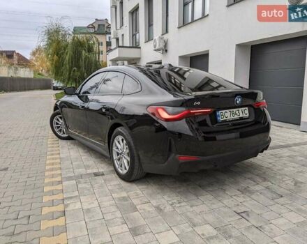Черный БМВ i4, объемом двигателя 0 л и пробегом 45 тыс. км за 32500 $, фото 2 на Automoto.ua