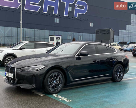 Черный БМВ i4, объемом двигателя 0 л и пробегом 7 тыс. км за 38200 $, фото 5 на Automoto.ua