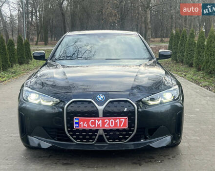 Черный БМВ i4, объемом двигателя 0 л и пробегом 38 тыс. км за 31200 $, фото 1 на Automoto.ua