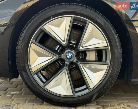 Черный БМВ i4, объемом двигателя 0 л и пробегом 12 тыс. км за 36999 $, фото 26 на Automoto.ua