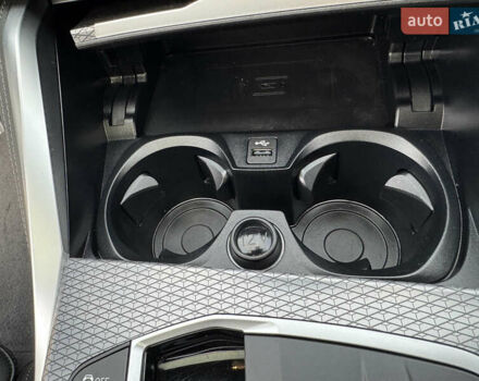 Черный БМВ i4, объемом двигателя 0 л и пробегом 45 тыс. км за 42500 $, фото 24 на Automoto.ua