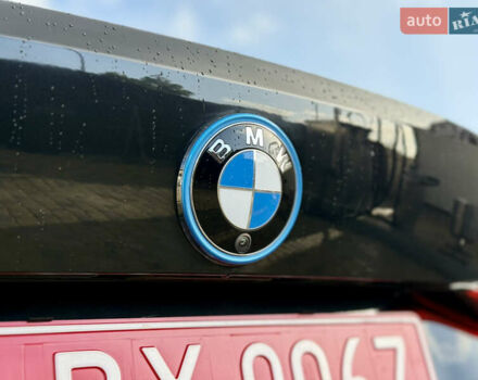 Черный БМВ i4, объемом двигателя 0 л и пробегом 12 тыс. км за 36999 $, фото 31 на Automoto.ua