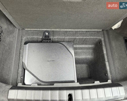 Черный БМВ i4, объемом двигателя 0 л и пробегом 65 тыс. км за 21900 $, фото 85 на Automoto.ua