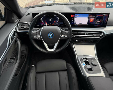 Черный БМВ i4, объемом двигателя 0 л и пробегом 12 тыс. км за 36999 $, фото 66 на Automoto.ua