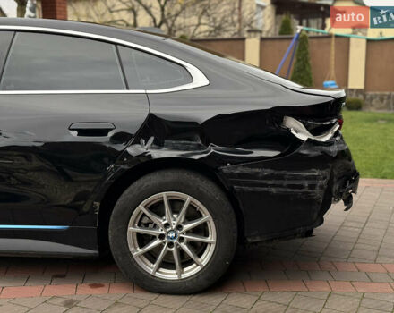 Черный БМВ i4, объемом двигателя 0 л и пробегом 65 тыс. км за 21900 $, фото 20 на Automoto.ua