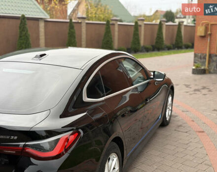 Черный БМВ i4, объемом двигателя 0 л и пробегом 65 тыс. км за 21900 $, фото 17 на Automoto.ua