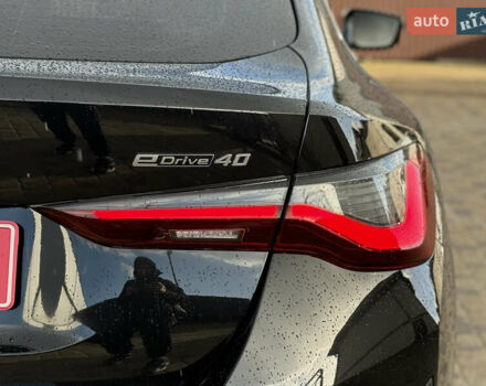 Черный БМВ i4, объемом двигателя 0 л и пробегом 12 тыс. км за 36999 $, фото 32 на Automoto.ua