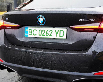 Чорний БМВ i4, об'ємом двигуна 0 л та пробігом 14 тис. км за 42700 $, фото 4 на Automoto.ua