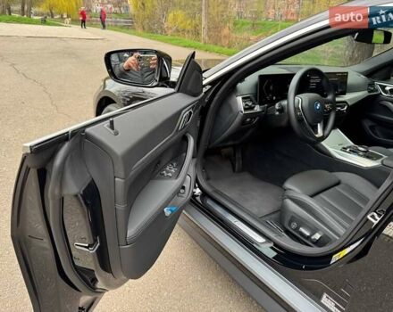 Черный БМВ i4, объемом двигателя 0 л и пробегом 1 тыс. км за 37000 $, фото 37 на Automoto.ua