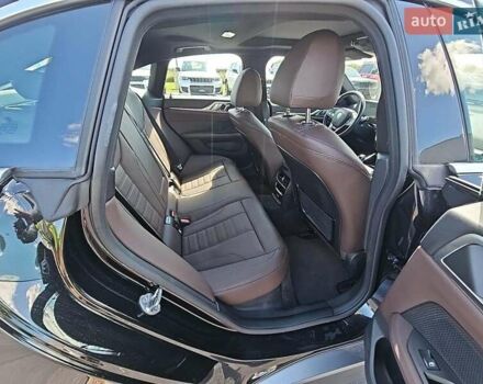 Черный БМВ i4, объемом двигателя 0 л и пробегом 40 тыс. км за 28000 $, фото 8 на Automoto.ua